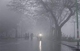 Thời tiết mưa ẩm có nên sơn tường?
